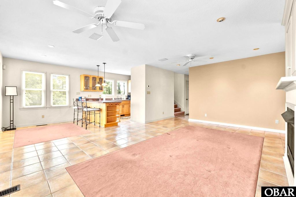 Image 10 of property listing at 2307 Bay Drive Lot 1A, Kill Devil Hills, NC 27948