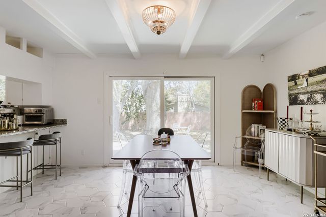 2915 Oakleaf Dr, San Antonio, TX 78209