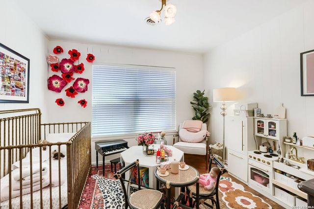 2915 Oakleaf Dr, San Antonio, TX 78209