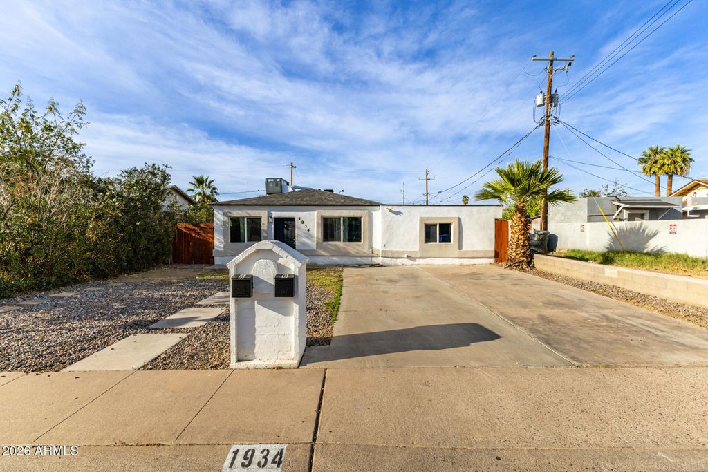 1934 E MONTE VISTA Road, Phoenix, AZ 85006 — exterior