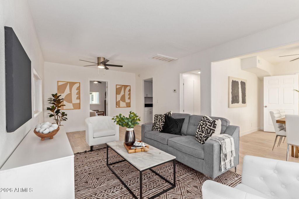 1934 E MONTE VISTA Road, Phoenix, AZ 85006 — photo 4
