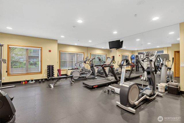 300 W 8th Street #324, Vancouver, WA 98660