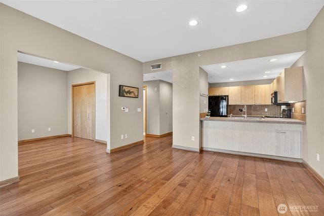 300 W 8th Street #324, Vancouver, WA 98660