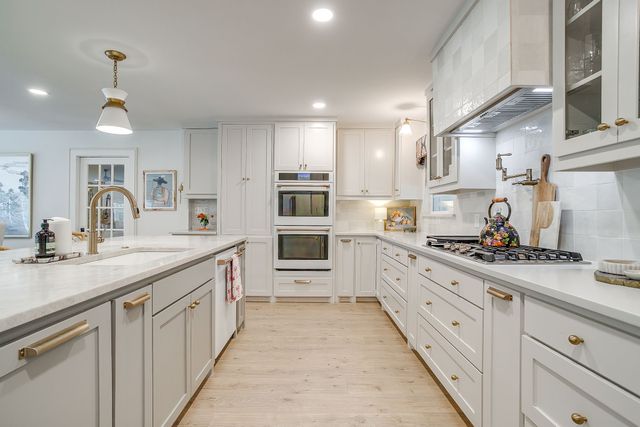 6917 Kirkwood Road, Fort Worth, TX 76116