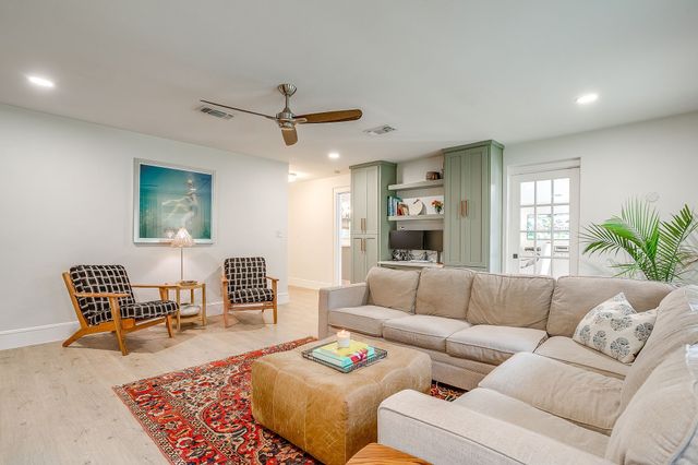 6917 Kirkwood Road, Fort Worth, TX 76116