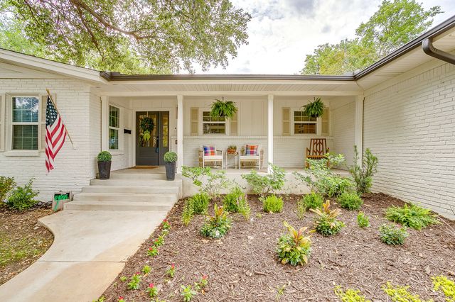 6917 Kirkwood Road, Fort Worth, TX 76116