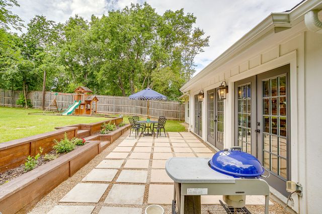 6917 Kirkwood Road, Fort Worth, TX 76116