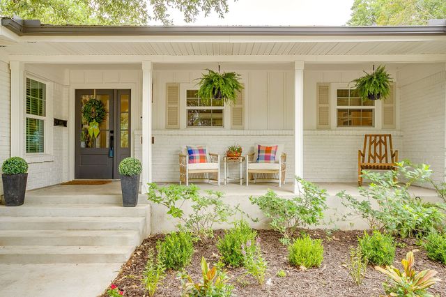 6917 Kirkwood Road, Fort Worth, TX 76116