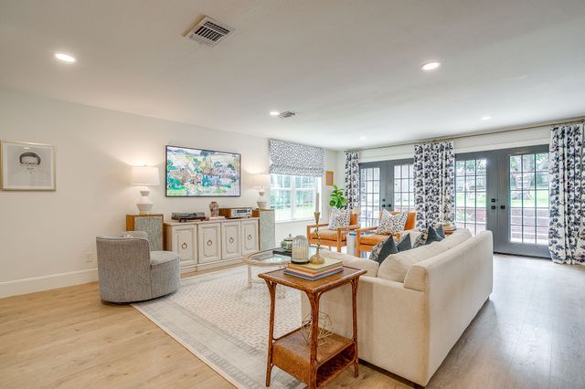 6917 Kirkwood Road, Fort Worth, TX 76116