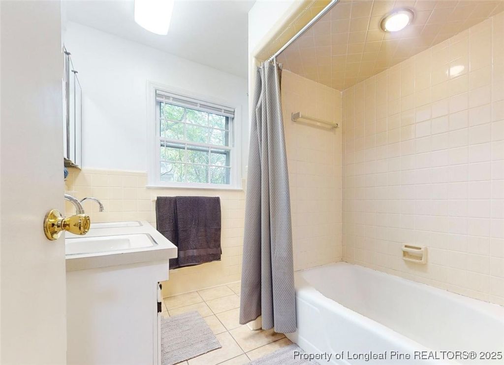2105 W Broad Street, Elizabethtown, NC 28337 — photo 20