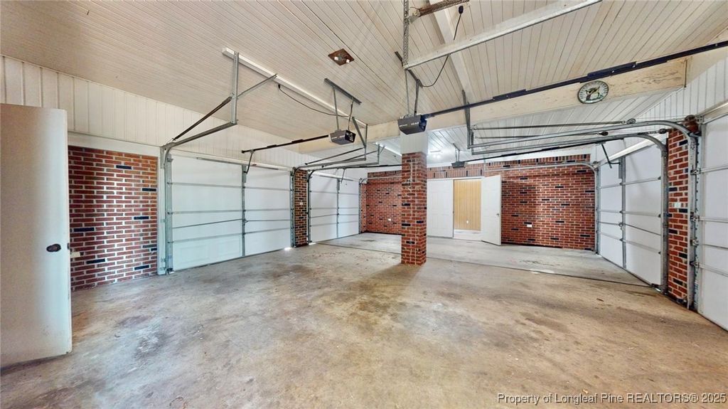 2105 W Broad Street, Elizabethtown, NC 28337 — photo 24