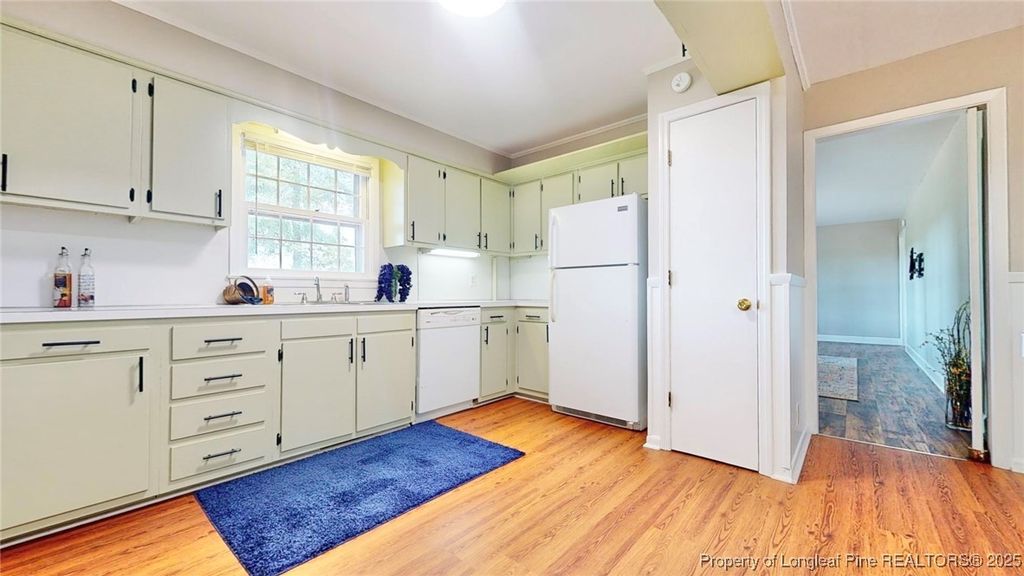 2105 W Broad Street, Elizabethtown, NC 28337 — photo 8