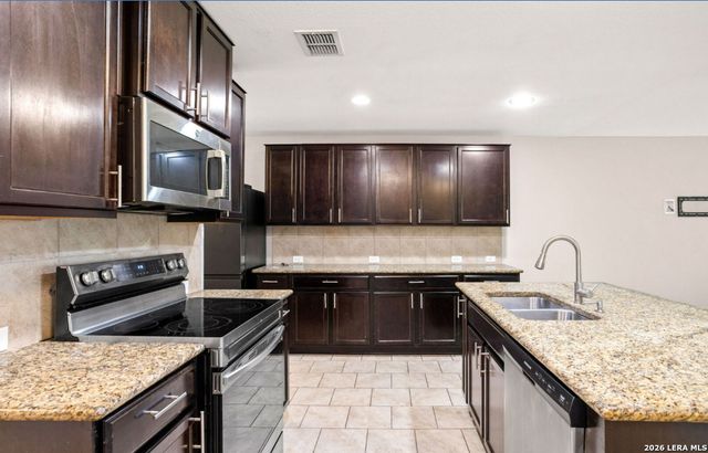 12023 Sapphire River, San Antonio, TX 78245