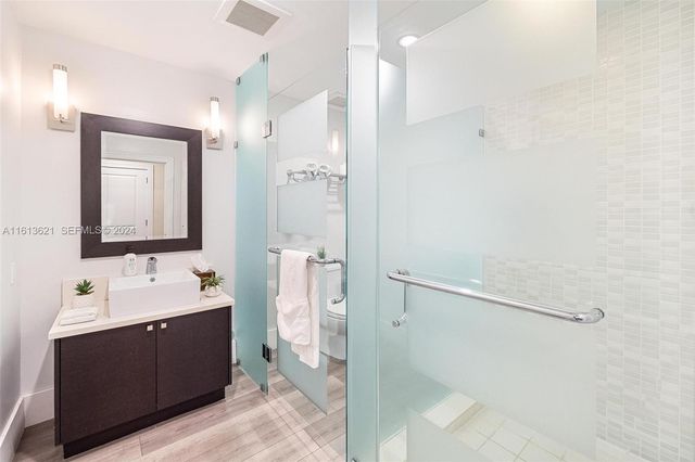 5300 NW 87th Avenue 612, Doral, FL 33178