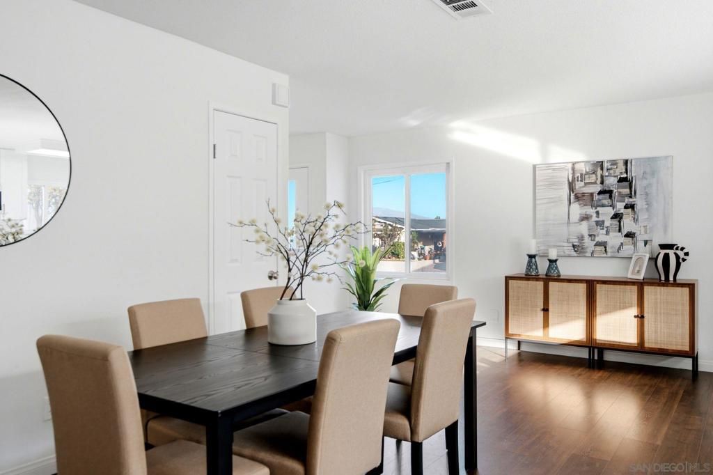 Image 16 of property listing at 8832 Greenridge Ave, Spring Valley, CA 91977