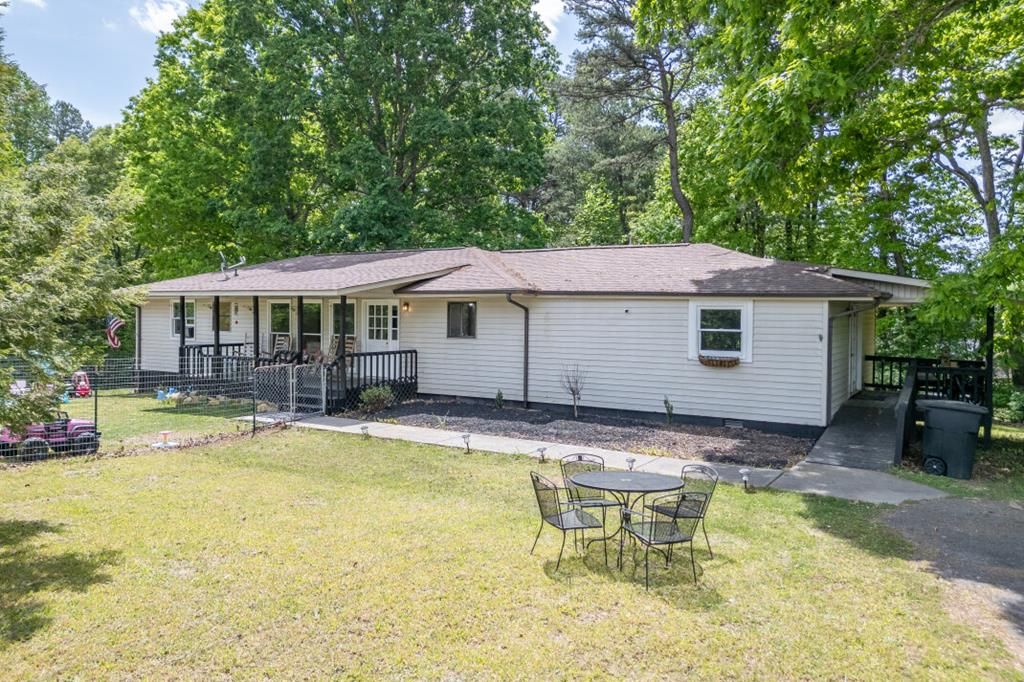 99 Copperhead Road, Blairsville, GA 30512