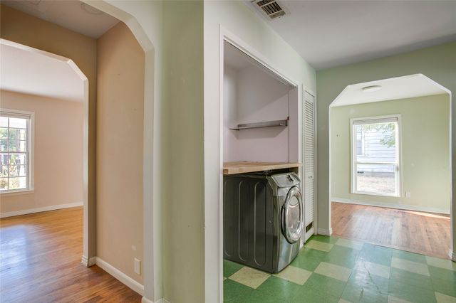 1806 Lakeland Drive, Dallas, TX 75218