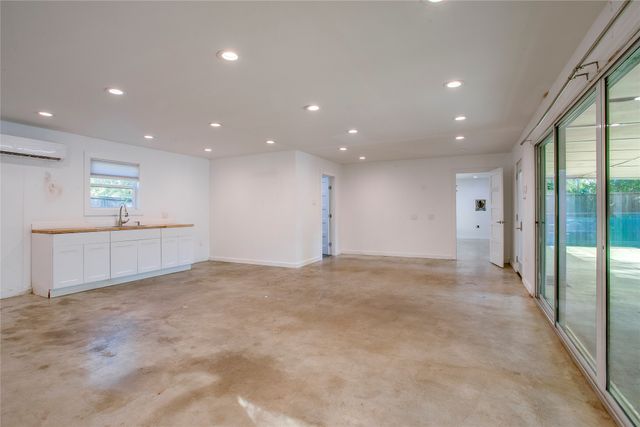 1806 Lakeland Drive, Dallas, TX 75218