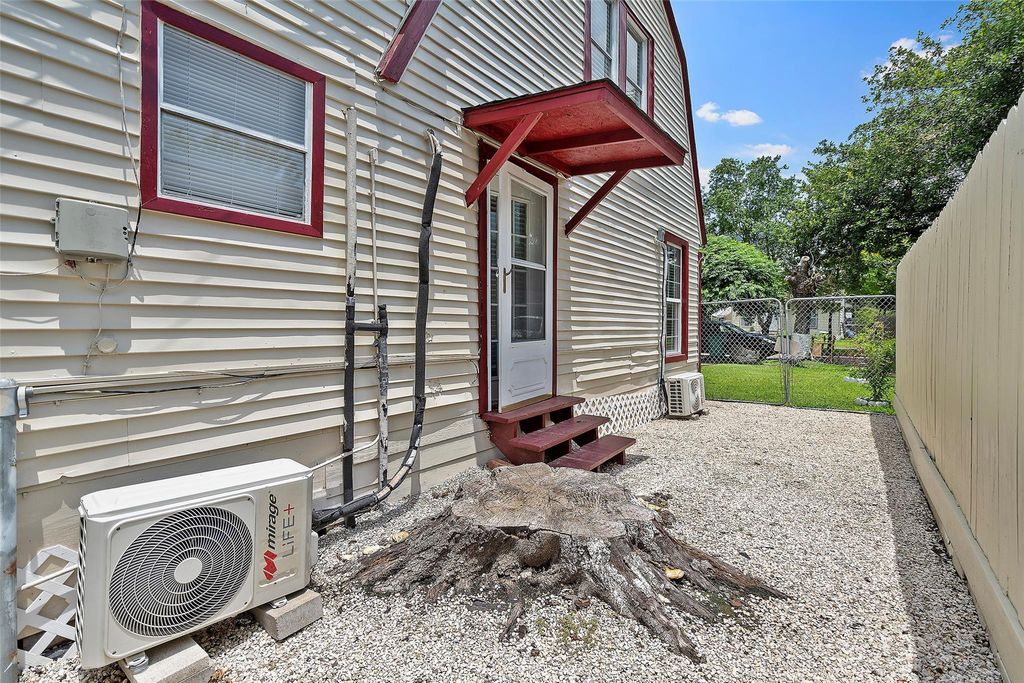 510 Munger Street Unit C, Pasadena, TX 77506