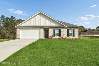 85 Knoll Creek Drive, Carriere, MS 39426