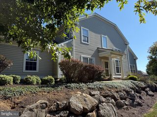 403 OAK HILL LN, Reading, PA 19610