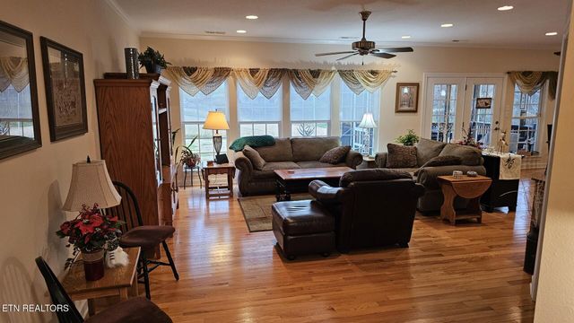 236 Ganega Tr, Vonore, TN 37885