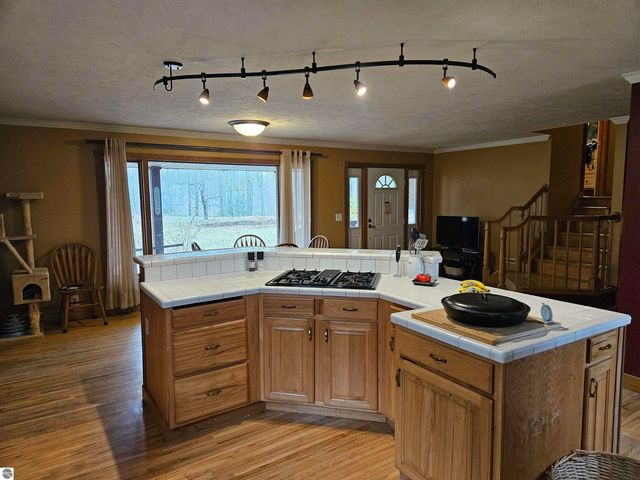 2475 E Potter Road, Traverse City, MI 49696