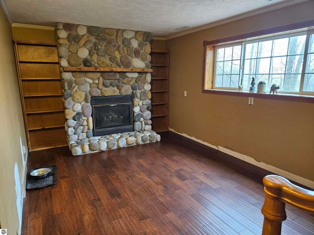 2475 E Potter Road, Traverse City, MI 49696