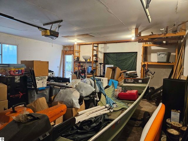 2475 E Potter Road, Traverse City, MI 49696