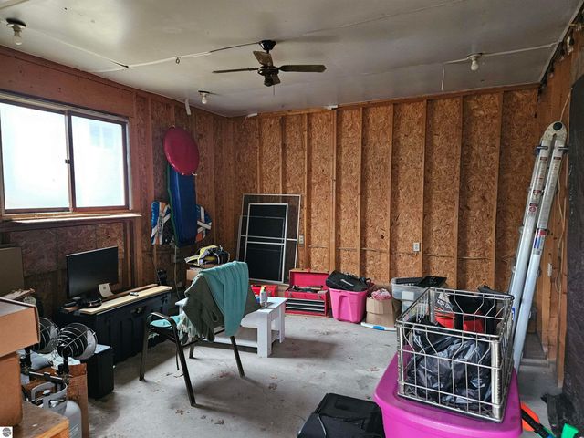 2475 E Potter Road, Traverse City, MI 49696