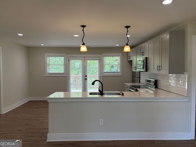 3826 S Ridge Drive, Lithia Springs, GA 30122