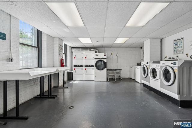 375 Mount Prospect 1AW, Newark, NJ 07104