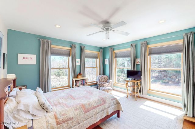 4 Lester Lane, Greenfield, NY 12850