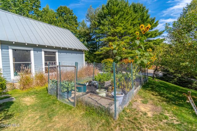 4 Lester Lane, Greenfield, NY 12850