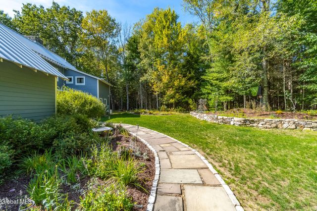 4 Lester Lane, Greenfield, NY 12850