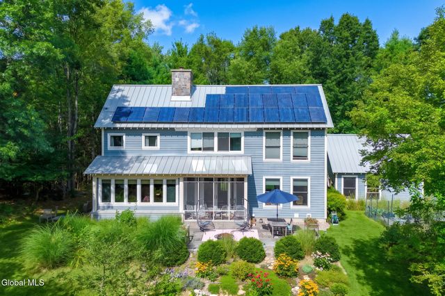 4 Lester Lane, Greenfield, NY 12850