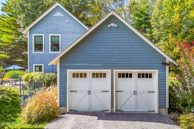 4 Lester Lane, Greenfield, NY 12850