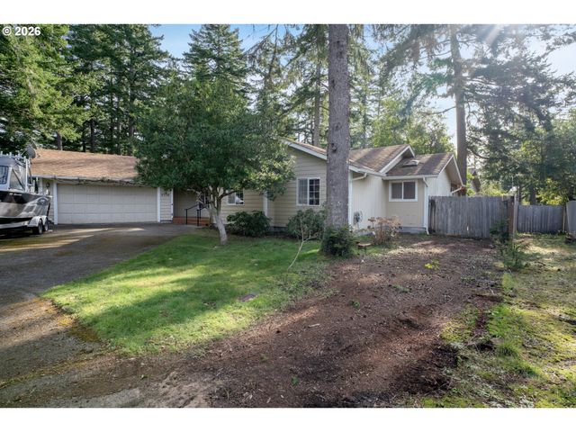 2356 N 22ND Ct, Florence, OR 97439