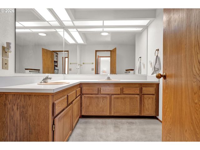 2356 N 22ND Ct, Florence, OR 97439