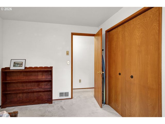 2356 N 22ND Ct, Florence, OR 97439