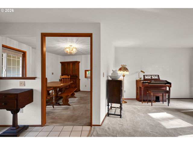 2356 N 22ND Ct, Florence, OR 97439