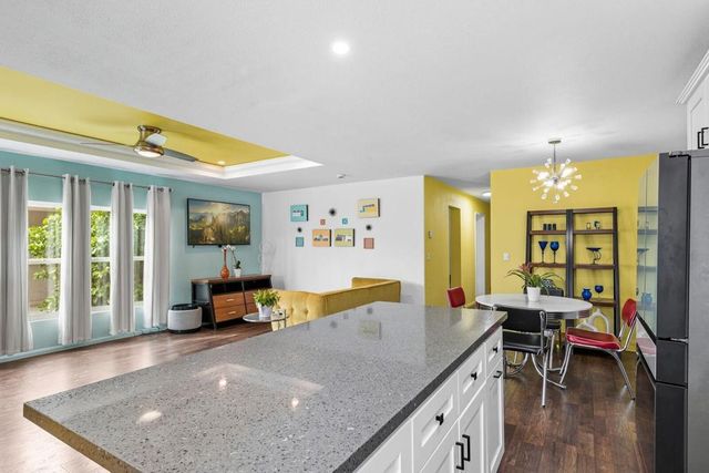 315 Kona Lane, Palm Springs, CA 92264