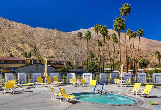 315 Kona Lane, Palm Springs, CA 92264