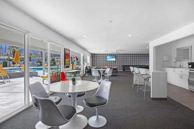 315 Kona Lane, Palm Springs, CA 92264