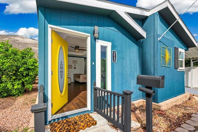 315 Kona Lane, Palm Springs, CA 92264