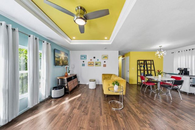 315 Kona Lane, Palm Springs, CA 92264