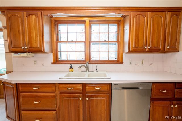 62 Parkside Avenue, Hamburg, NY 14075