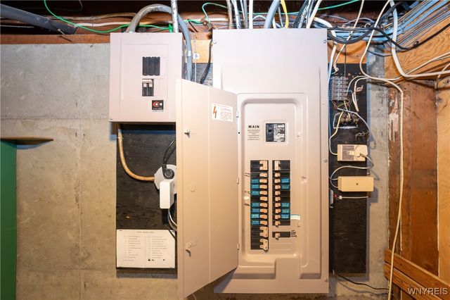 62 Parkside Avenue, Hamburg, NY 14075