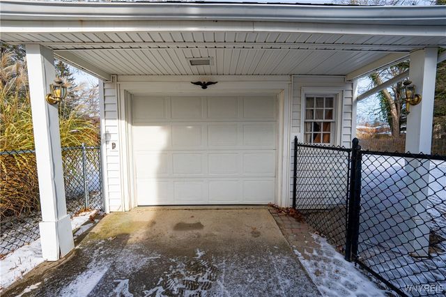 62 Parkside Avenue, Hamburg, NY 14075