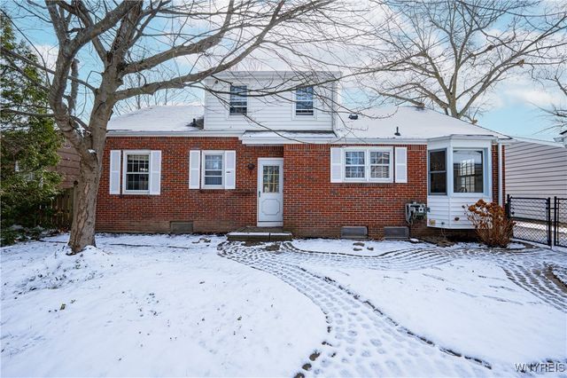 62 Parkside Avenue, Hamburg, NY 14075